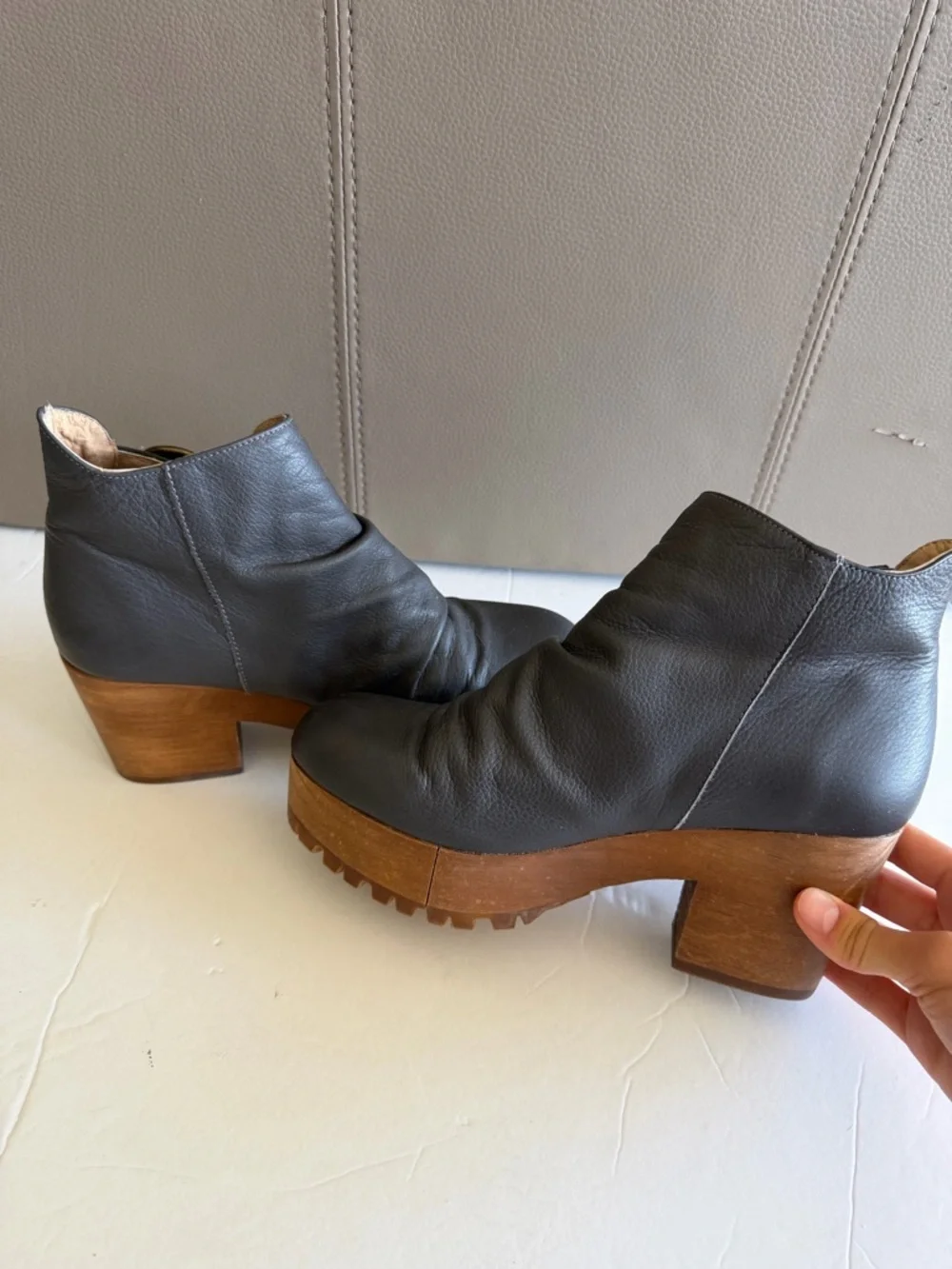 Free People Suri Platform Heeled Clogs Charcoal Gray Leather Sz 37